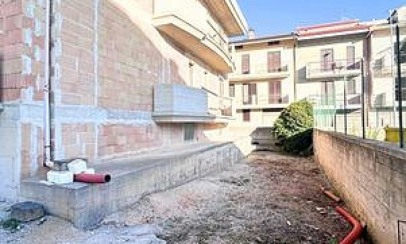 Palazzo-Altamura-Zon...