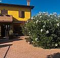 Villetta Di Testa Con Grande Giardino