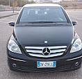 Auto Mercedes B180