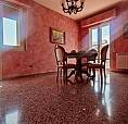 Ampio Appartamento In Via Pisa