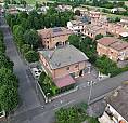 Ampio Appartamento Con Mansarda Con Giardino