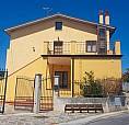 Appartamento In Villa Con Bel Terrazzo