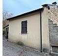 Due Appartamenti Da Ristrutturare Con Terreno