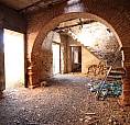 Casa Indipendente Su Due Livelli Con Giardino