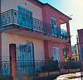 Villa Con 3 Appartamenti Indipendenti