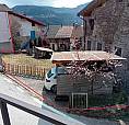 Edificio Con Ampio Giardino Da Ristrutturare