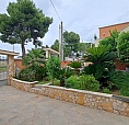 Piano Terra Con Giardino, Box E Cantina