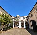Appartamento Di 150 M² Con 4 Locali E Box Auto A C