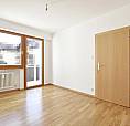 Lagundo: Bilocale Con Balcone