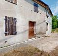 Porzione Di Casa Con Terreno Annesso E Rudere