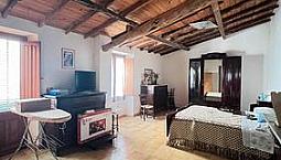 Semindipendente Con Garage E Doppio Cortile
