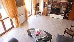 Porzione Di Casa A Carrara