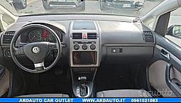 Volkswagen Touran Cross 2.0 Tdi Cambio Autom.