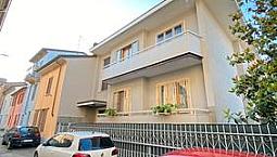 Appartamento In Casa Bifamiliare