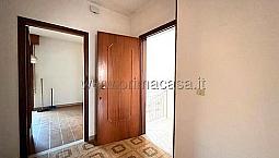 Trilocale Con Ingresso Indipendente A Porto