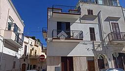 Palazzina A Mola Di Bari