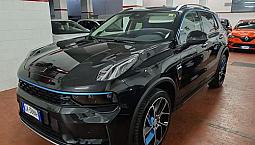 Lynk & Co 01 Phev