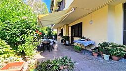 Ampio Appartamento Duplex Con Giardino Privato