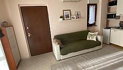 Appartamento Con Terrazzo In Via Guido Rosato