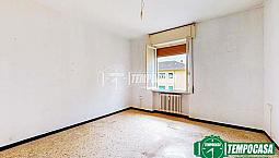Appartamento Di Ampia Metratura!!!