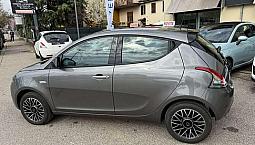 Lancia Ypsilon Hybrid 1.0 70 Cv S&S Platino/