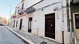 Suolo Edificabile Piano Terra Centrale