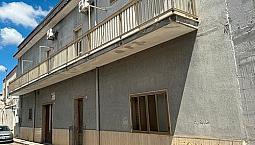 2 Appartamenti E 1 Garage