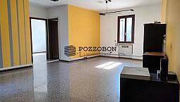 Montebelluna, Semicentro - Appartamento Due Camere