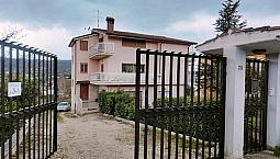 Appartamento In Villa In Contrada Macchie