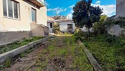 Monolocale Arredato Con Giardino