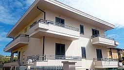 Villa Con Due Appartamenti
