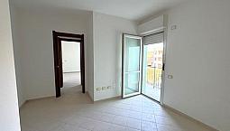 Pari Al Nuovo, Bivano Con Balcone E P.auto