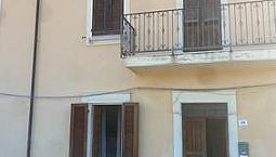 Pregevole Casa Indipendente Ampia Terrazza