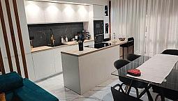 Cappuccini V. Enzo, Eleganti E Moderne Rifiniture