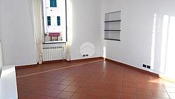 4 Locali A Genova