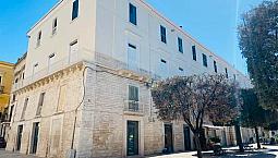 Trani- 210 Mq- Piazza Mazzini- Libero