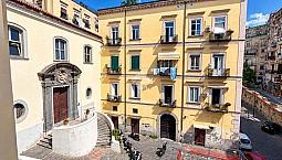 4 Locali A Napoli
