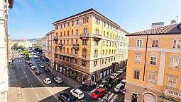 Toti 2 - Spazioso Quadrilocale In Zona Servita
