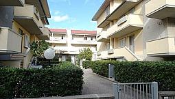 Cecina Mare, 4Vani Su Due Piani, Giardino E P.auto
