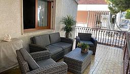 Appartamento Con Terrazzo Sul Viale