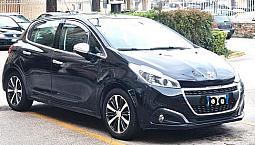 Peugeot 208 Benz / Gpl Allure Come Nuova