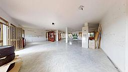 Appartamento Con Seminterrato 160Mq