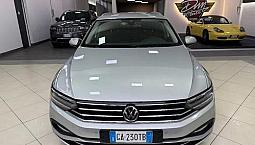 Volkswagen Passat Variant 2.0 Tdi Scr Evo Dsg Bu