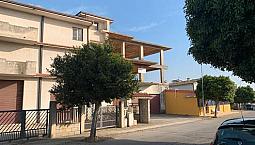Vendita Intero Edificio Di 3 Piani Cropani Marina
