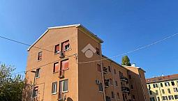 2 Locali A Parma