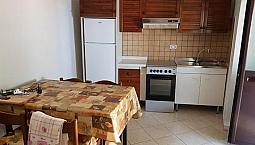Trilocale Ristrutturato In Centro Con Vista Mare