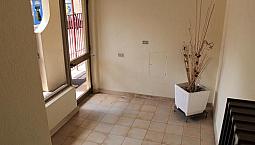 Trivano Con Posto Auto In Centro (Nuda Proprietà)