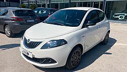 Lancia Ypsilon 1.0 Firefly 5 Porte S&s Hybryd Gold