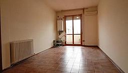 3 Locali A Prato