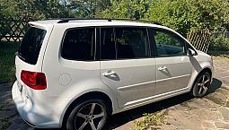 Volkswagen Touran - 2011